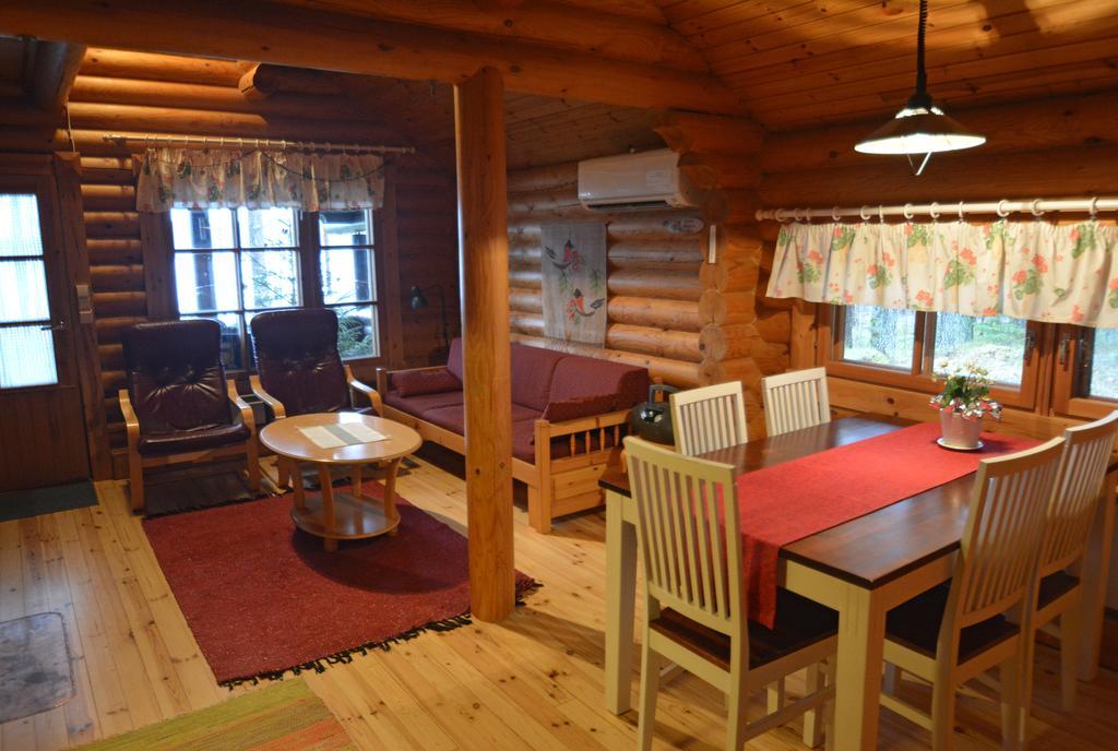 Lomapesae Cottages Pertunmaa 객실 사진