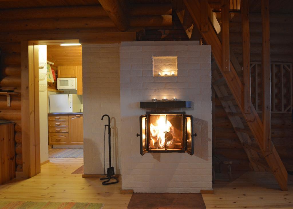 Lomapesae Cottages Pertunmaa 객실 사진