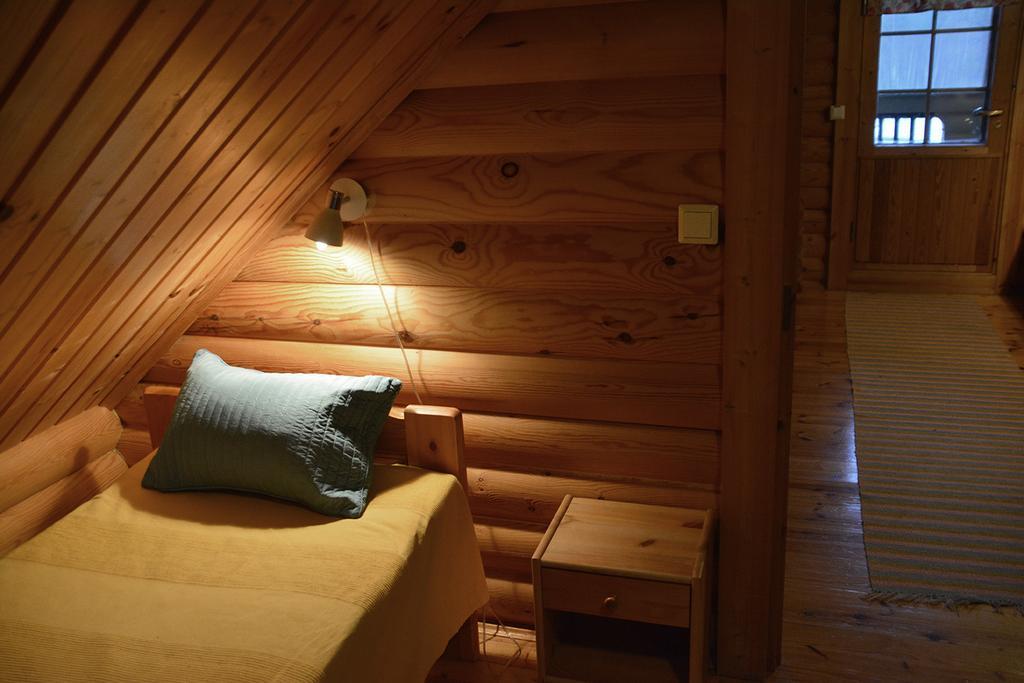 Lomapesae Cottages Pertunmaa 객실 사진