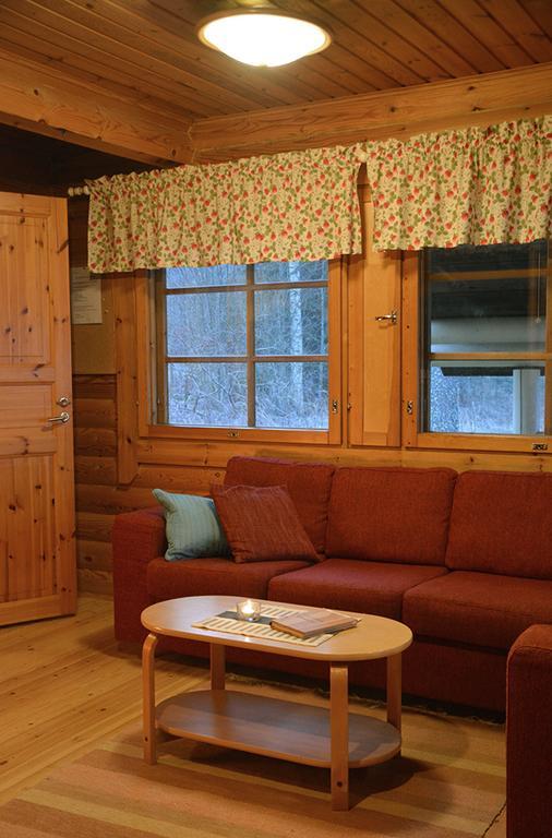 Lomapesae Cottages Pertunmaa 객실 사진