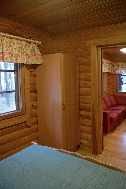 Lomapesae Cottages Pertunmaa 객실 사진